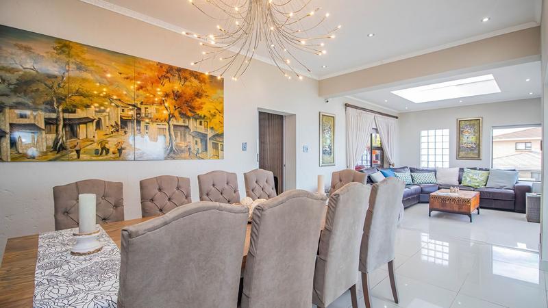 6 Bedroom Property for Sale in Dana Bay Western Cape